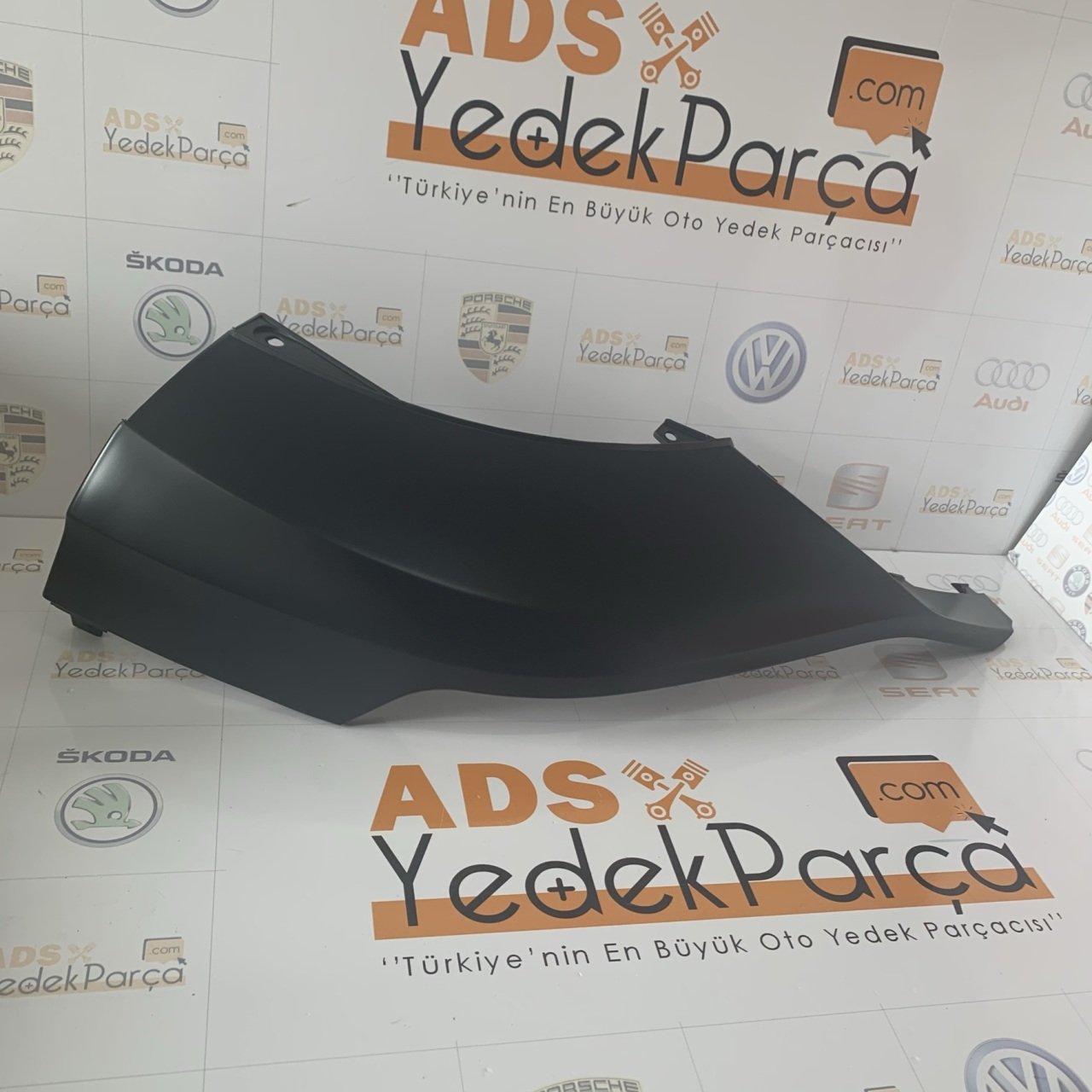 Audi Q7 2017 Sonrası Sağ Tampon Spoyleri Orijinal 4M0807062E