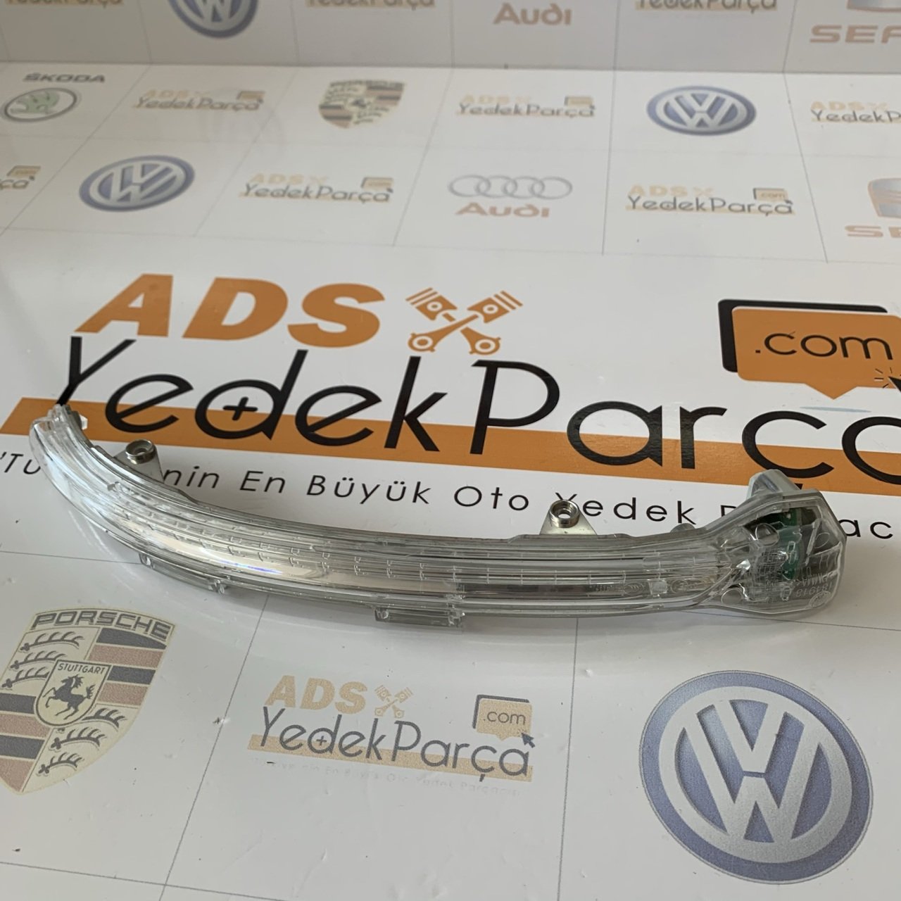 Volkswagen Golf 7 2013-2017 Sol Ayna Sinyali Orijinal 5G0949101