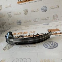 Audi A4 2016 Sonrası Sol Ayna Sinyali Orijinal 8W0949101