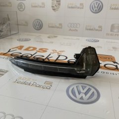 Audi A1 2011-2018 Sonrası Sağ Ayna Sinyali Orijinal 8X0949102