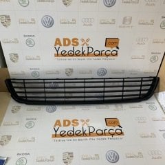 Volkswagen Golf 6 Ön Tampon Orta Izgara Kromsuz Orijinal Tip 5K0853671A