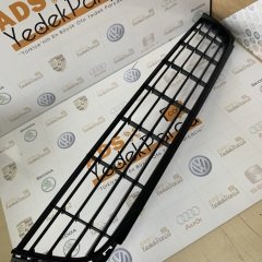 Volkswagen Golf 6 Ön Tampon Orta Izgara Kromsuz Orijinal Tip 5K0853671A