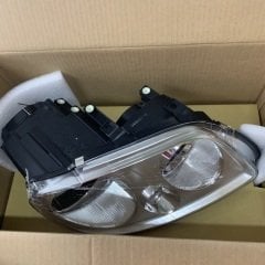 Volkswagen Touran 2003-2006 Arası Sağ Far Depo Marka Taiwan 2K0941006B