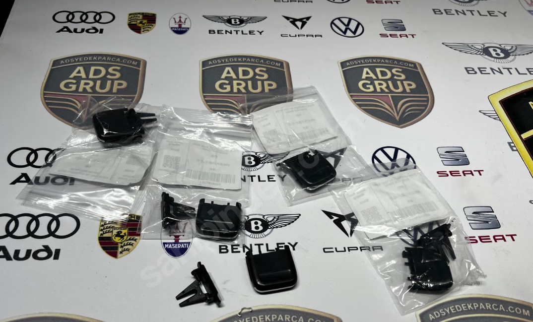 PORSCHE MACAN HAVA YÖNLENDİRME APARATI 2014-2017 95B819701