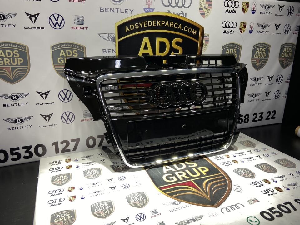 AUDİ A3 2009-2013 Ön Panjur Krom Çerçeve PİANO BLACK 8P0853651M