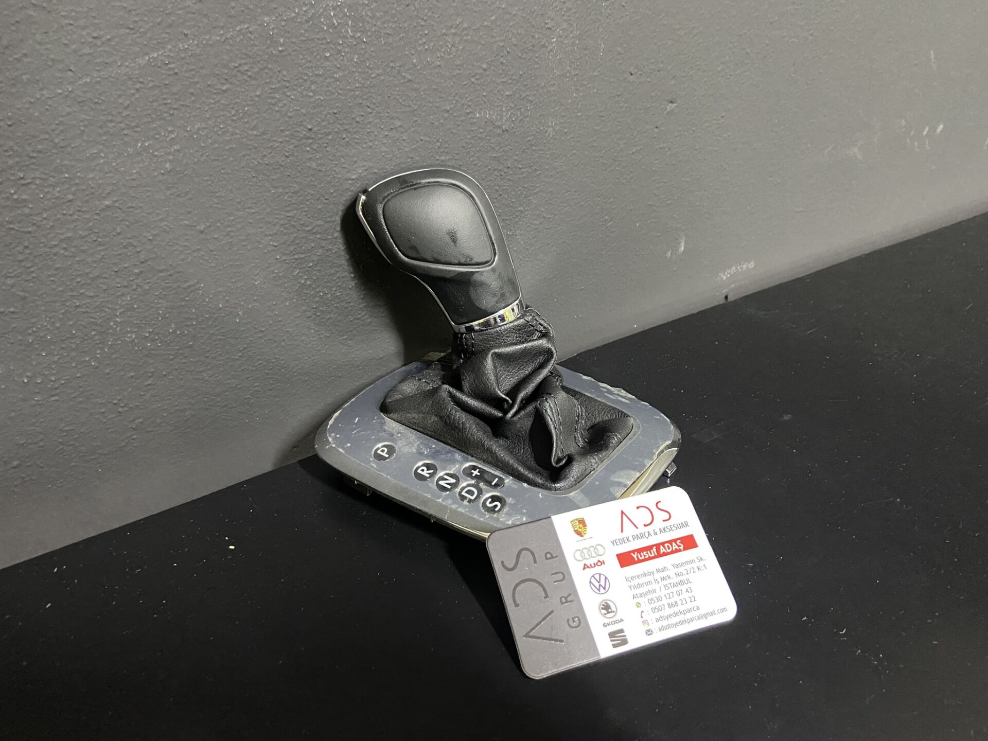 Volkswagen Polo 2010-2014 Deri Otomatik Vites Topuzu 6R1713203