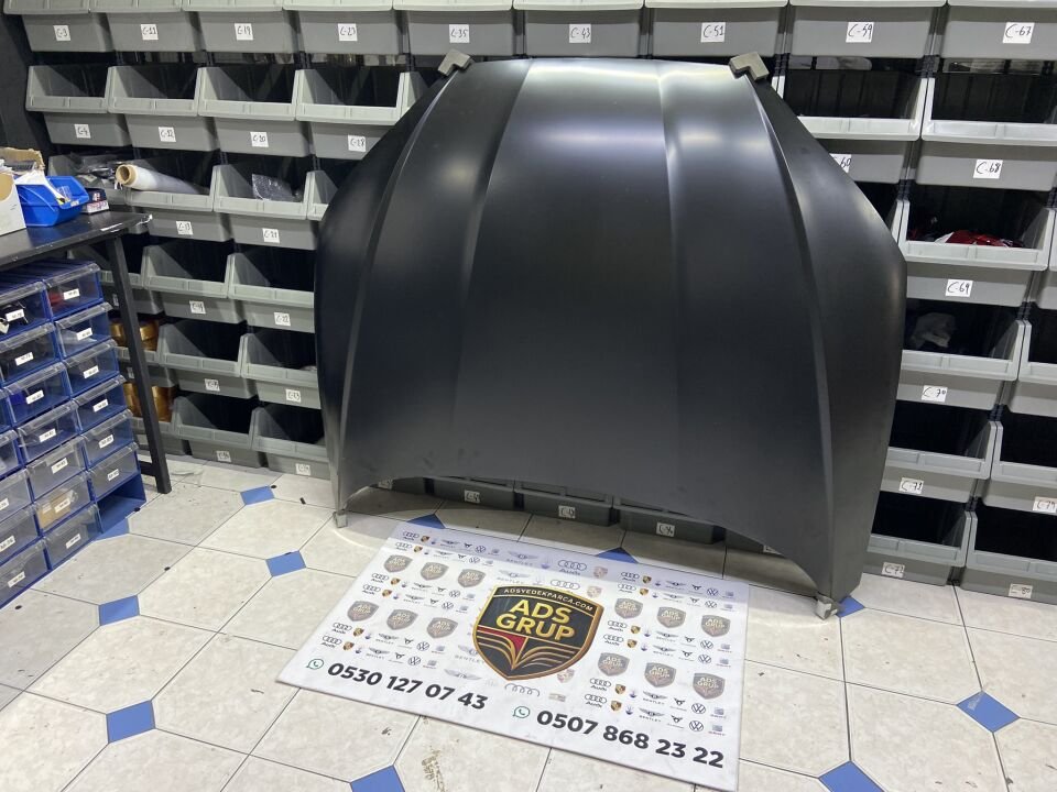 Audi A5 Motor Kaputu 2017-2022 8W6823029