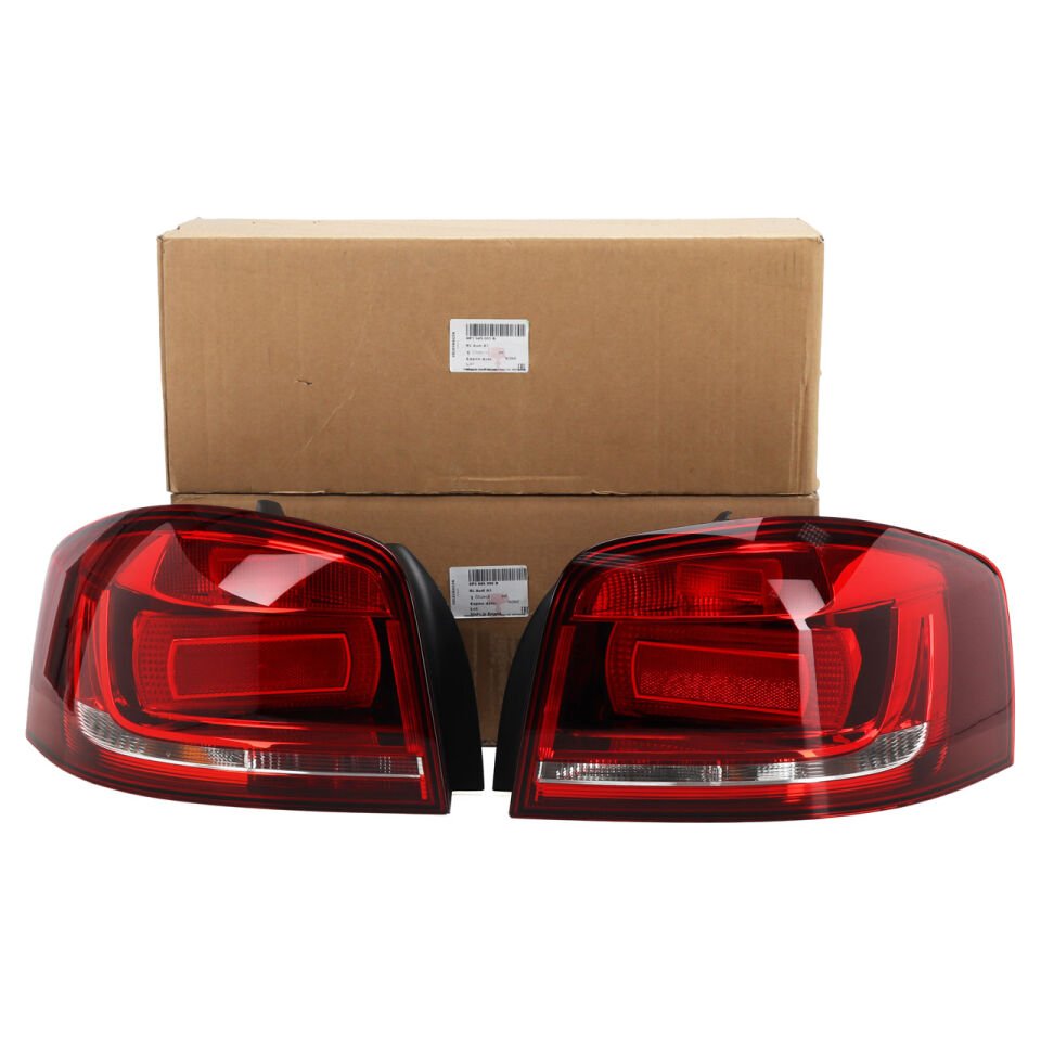 Audi A3 Tek Kapı Sağ Sol Stop Seti 8P3945096B