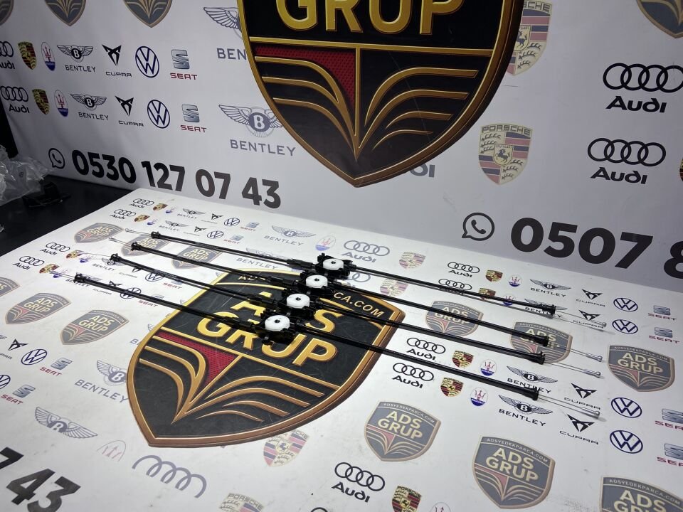 Audi A3 Kaput Teli ORJİNAL 8V0823531A