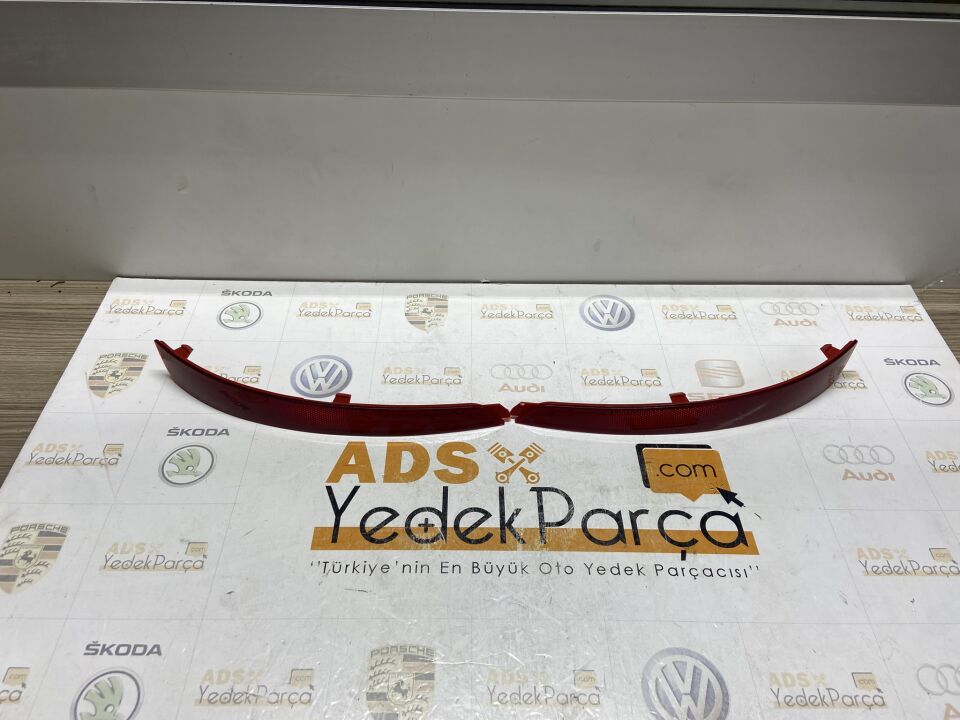 SKODA OCTAVIA 13-17TAMPON REFLEKTORU ARKA SAG