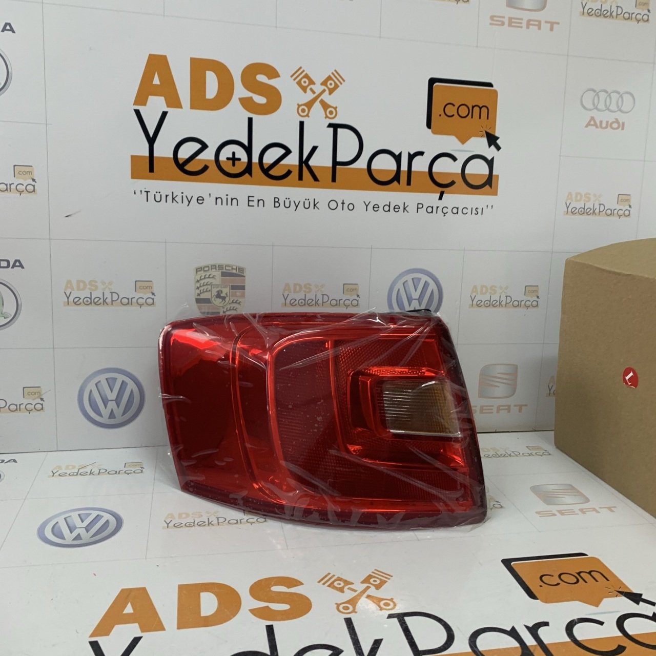 Volkswagen Jetta 2011-2014 Arası Sol Dış Stop İthal 5C6945095A
