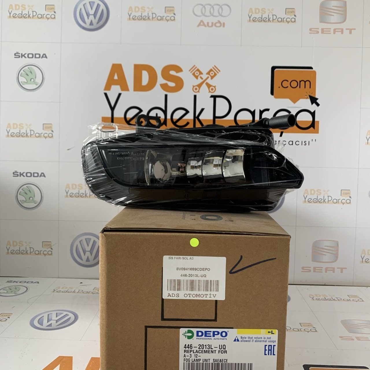 Audi A3 2013 Sol Sis Farı Depo Marka Taiwan 8V0941699C
