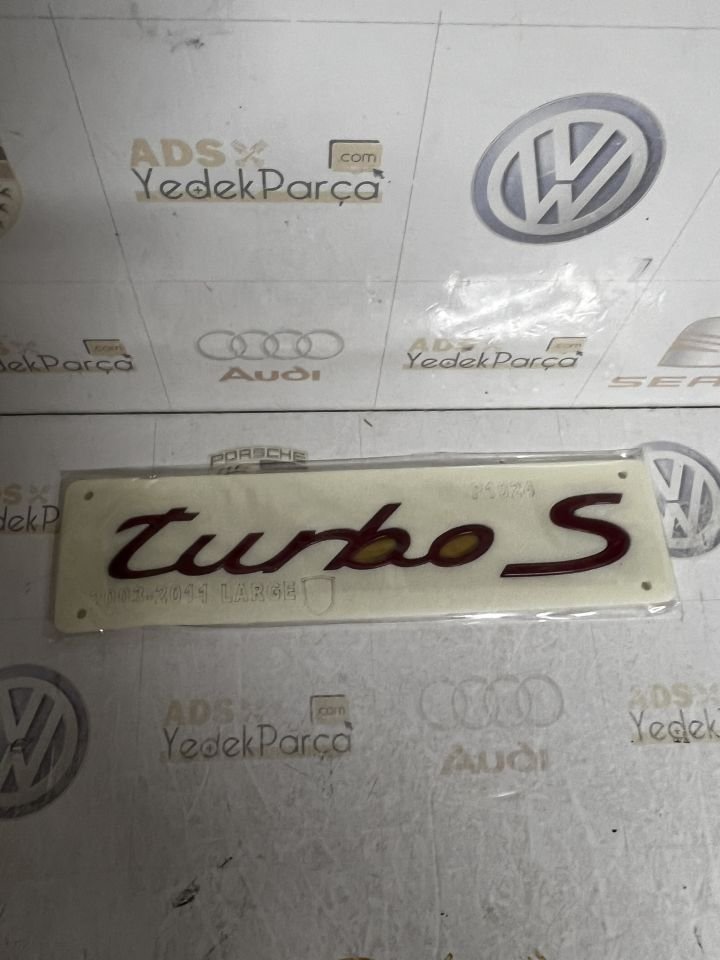 Porsche 911 Turbo S Yazısı Krom Kırmızı