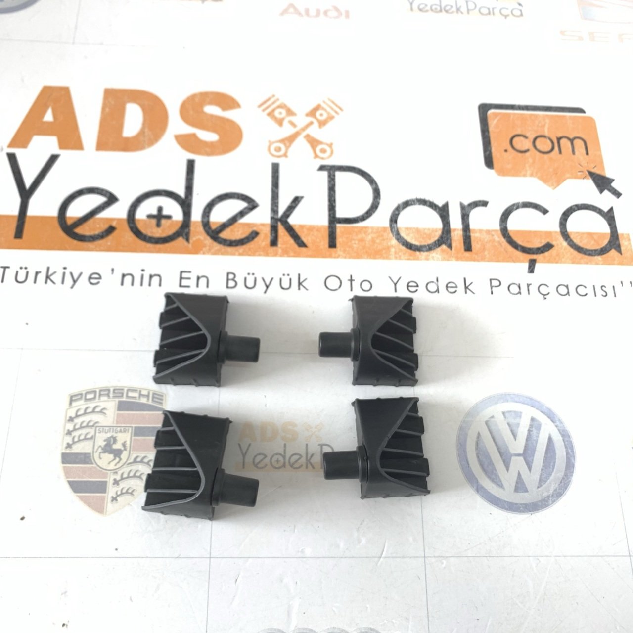 Volkswagen Caddy 2004-2019 Bagaj Pandizot Klıpsi Takım 4 Adet İthal