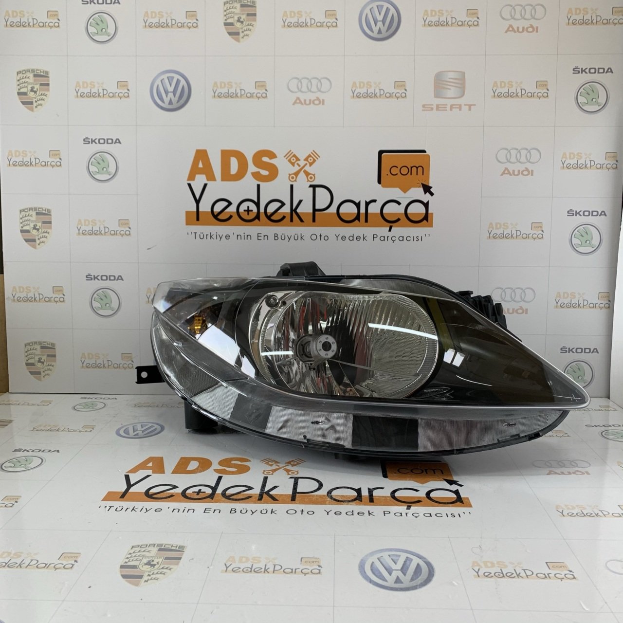 Seat İbiza 2008 Sonrası Sağ Far Tek Göz H4 Ampul Valeo Orijinal 6J1941022A