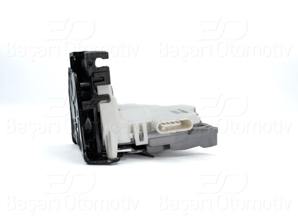 SEAT ALTEA (5P1) 11-15KAPI KILIDI MOTORLU SAG ARKA 6 PIN