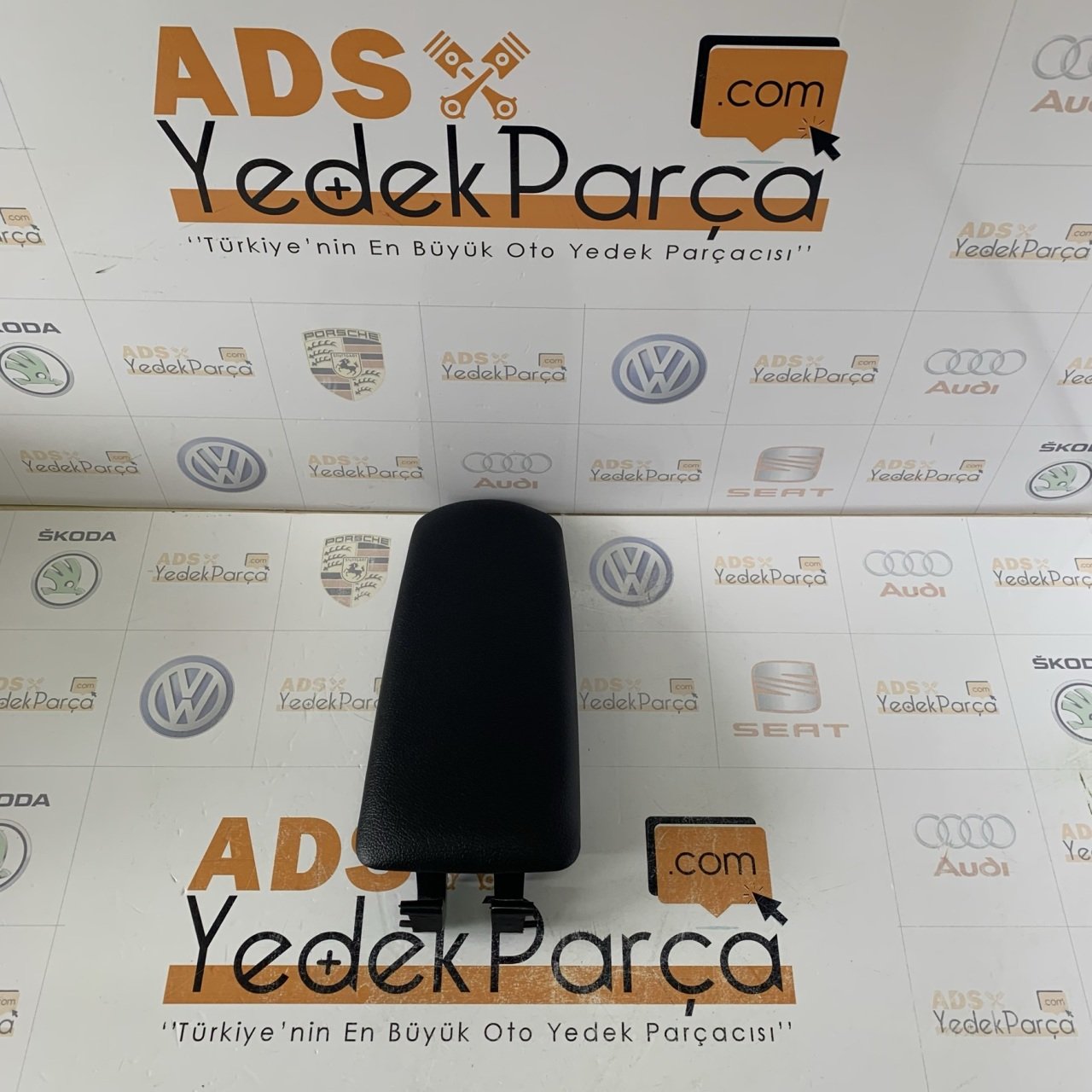 Audi A4 S4 Kol Dayama Kapağı Siyah (2001-2010) (8E0864245J)