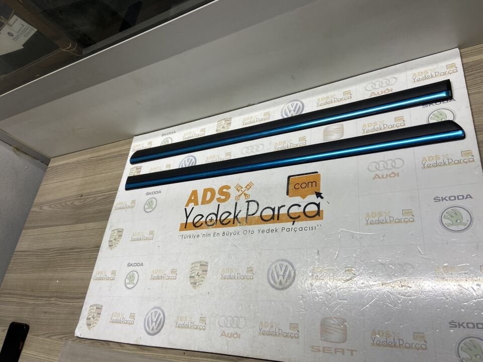 Volkswagen Passat 1997-2005 Sağ-Sol Arka Tampon Bandı Takım