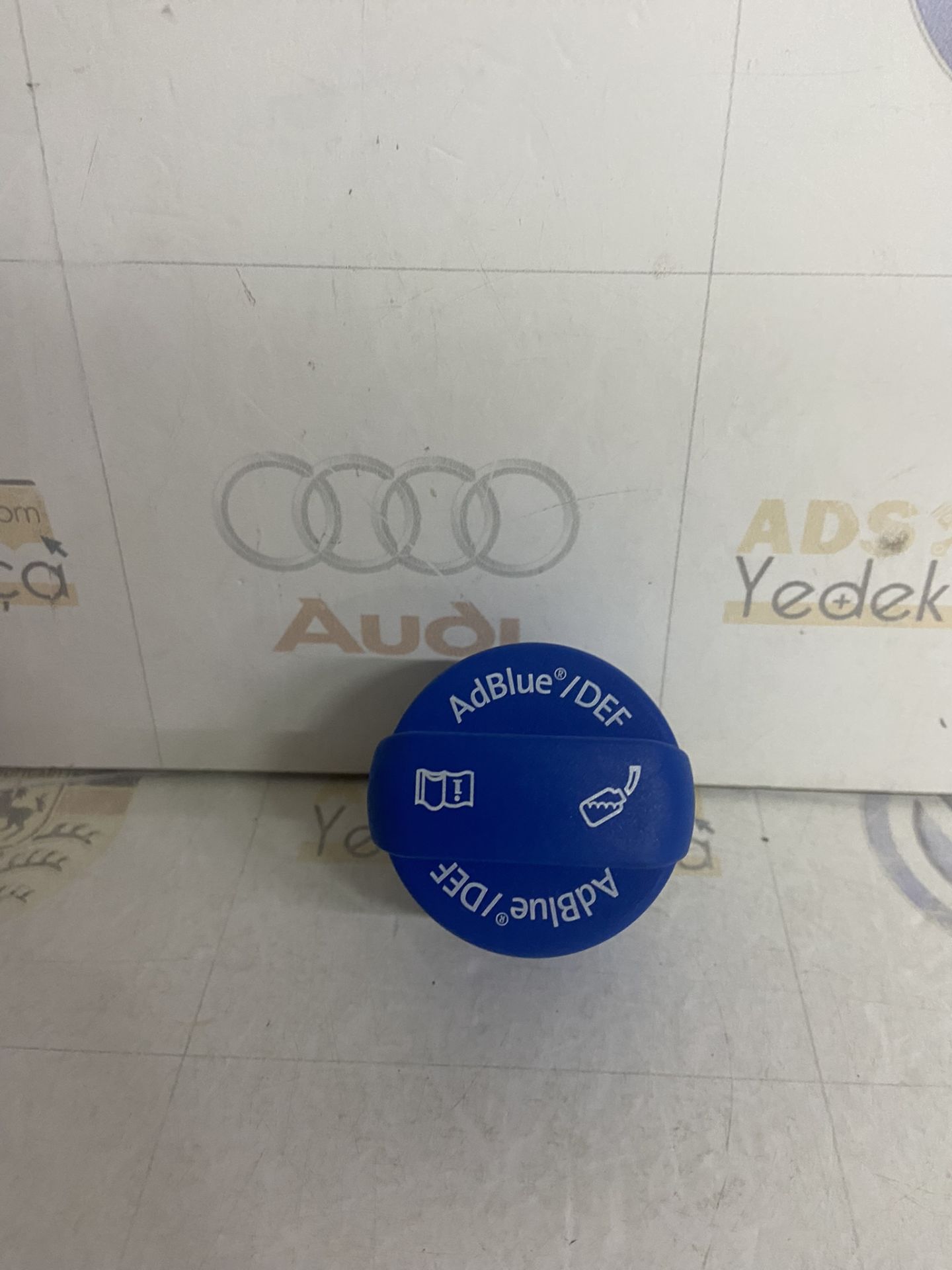 Volkswagen Amarok Passat Golf 7 Bmw F10 G30 Adblue Kapağı Orijinal