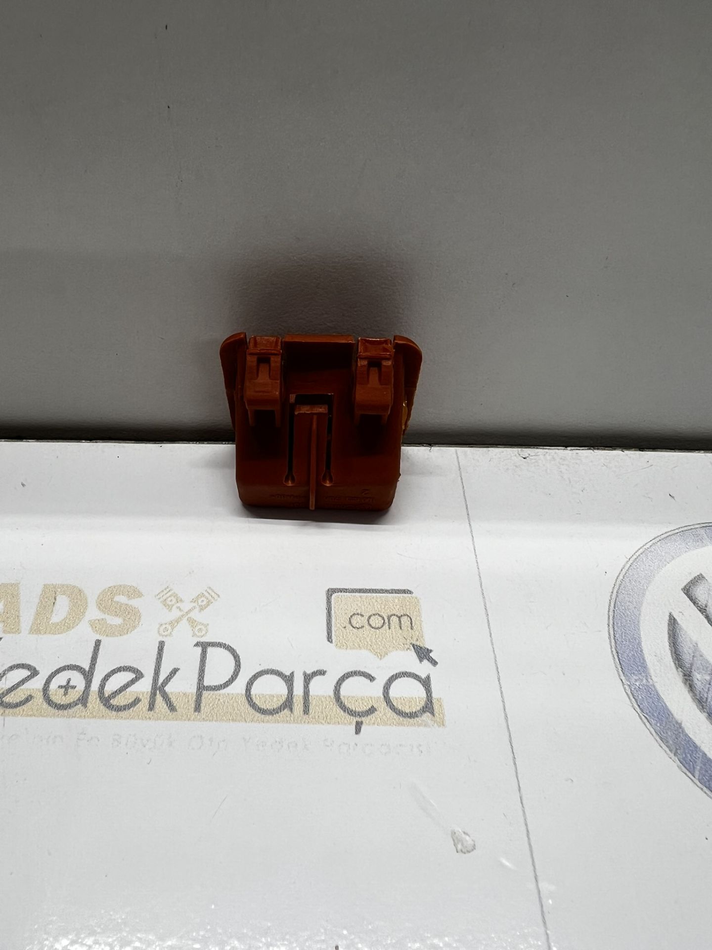 Cordoba İbiza Fabia Octavia Felicia Motor Kaput Demir Plastiği