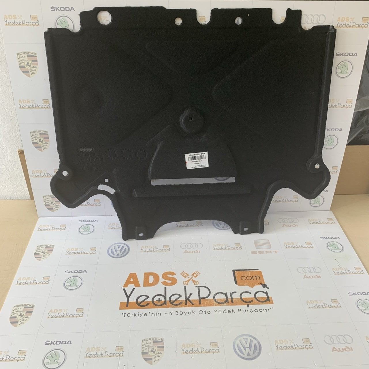 Audi A4 2012-2015 Motor Alt Muhafaza Halı Orijinal 8K1863822P