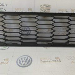 Seat Leon Fr  2016 Sonrası Ön Tampon Orta Izgarası 5F0853667J