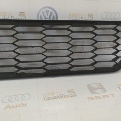 Seat Leon Fr  2016 Sonrası Ön Tampon Orta Izgarası 5F0853667J