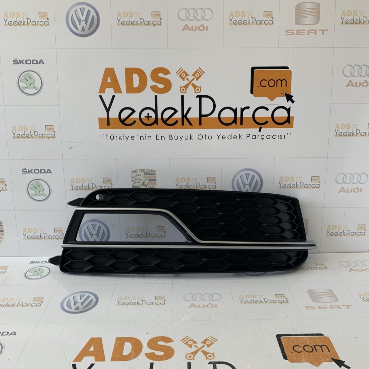 Audi A5 S5 2012 Sonrası Sağ Sis Kapağı Orijinal 8T0807682M