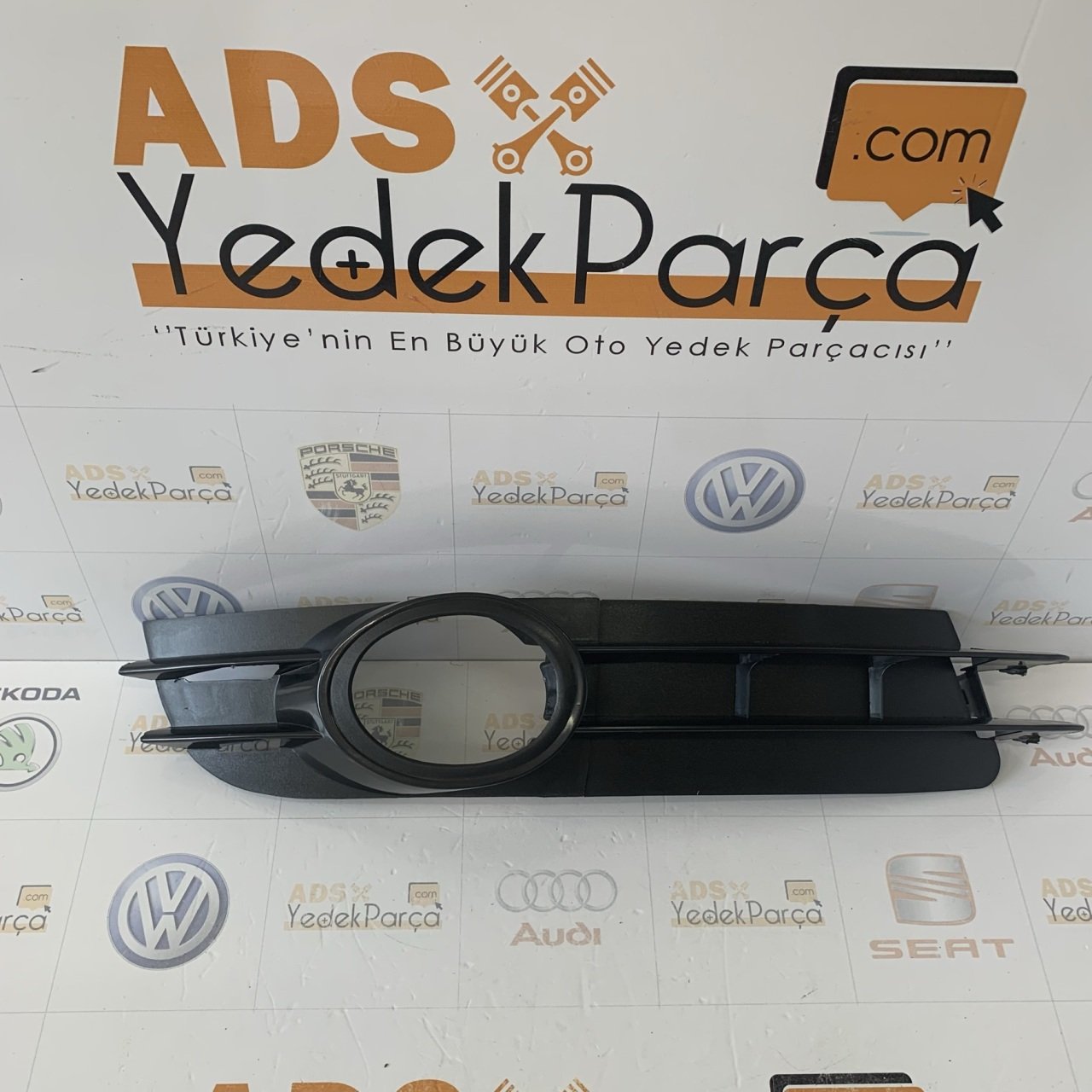 Audi A6 2005-2008 Sağ Sis Kapağı Taiwan 4F0807682A
