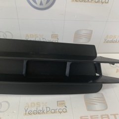 Audi A6 2005-2008 Sağ Sis Kapağı Taiwan 4F0807682A