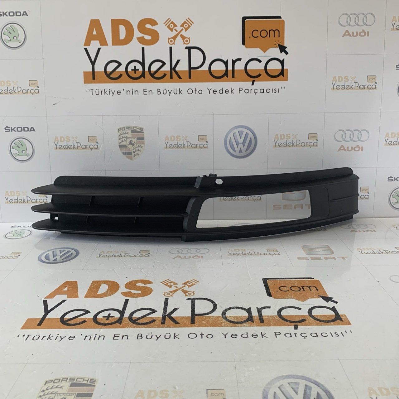 Audi A6 2009-2011 Sol Sis Kapağı Taiwan 4F0807681P