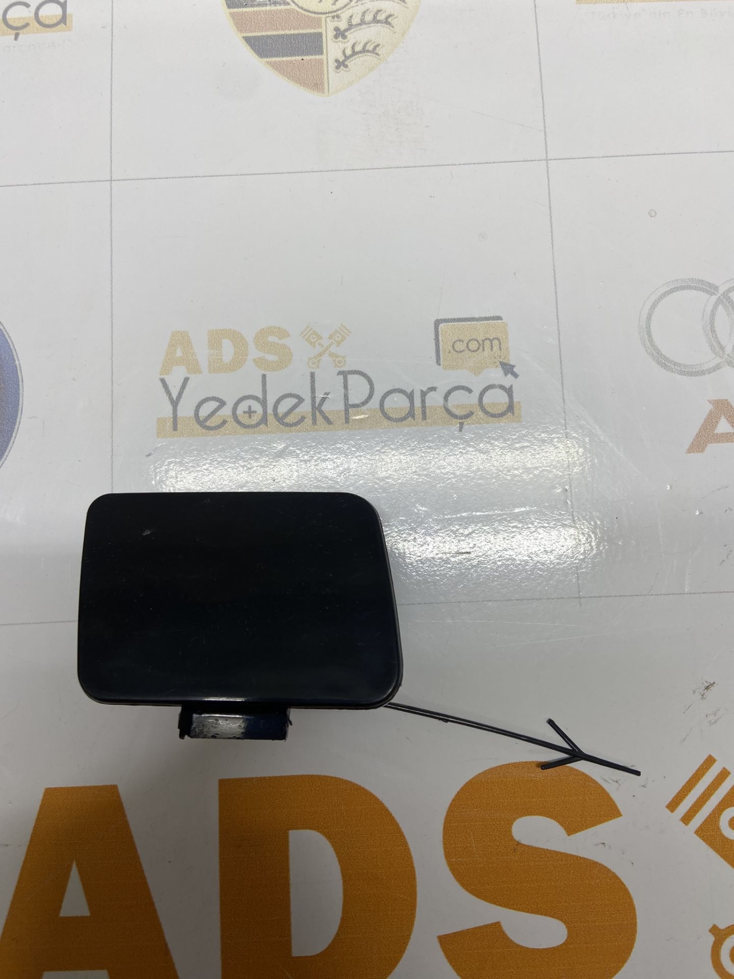 Audi A1 2001-2005 Çeki Demir Kapağı