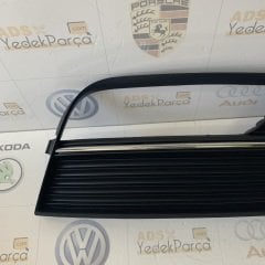 Audi A3 2012 Sonrası Hatchback Sağ Sis Kapağı Taiwan 8V3807682A