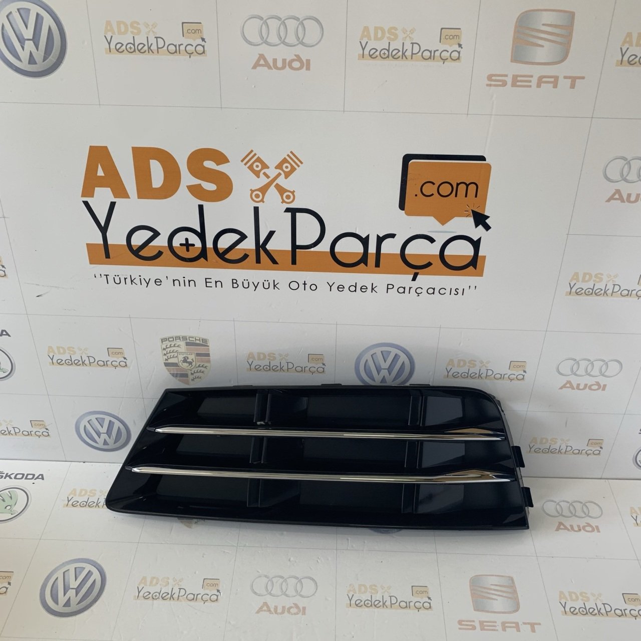 Audi A4 2016 Sol Sis Kapağı Kromlu Orijinal 8W0807681R
