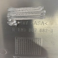 Audi A4 2016 Sağ Sis Kapağı Kromlu Orijinal 8W0807682R