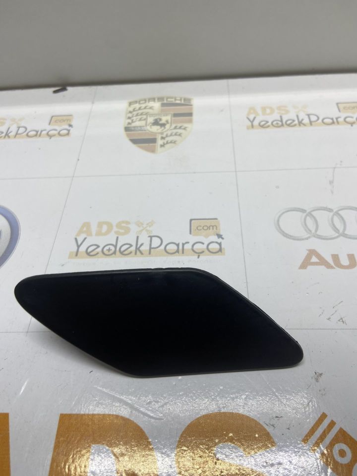 Porsche Panamera  2011-2015 Sol Far Yıkama Kapağı