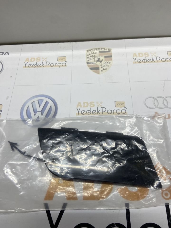 Audi A6 2006-2008 Arka Çeki Demir Kapağı