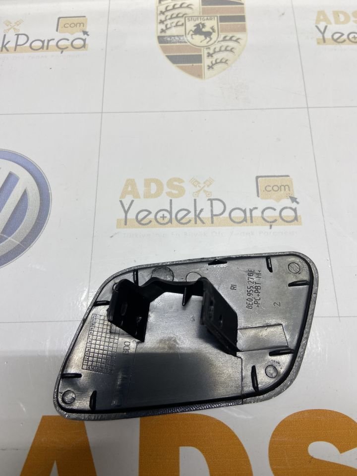 Audi A4 2005-2008 Sağ Far Yıkama Kapağı
