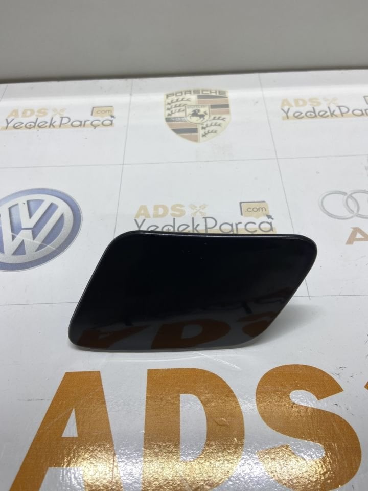 Audi A4 2008 Sol Far Yıkama Kapağı