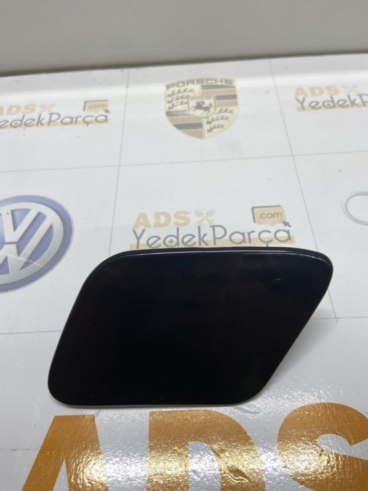 Audi A4 2008 Sol Far Yıkama Kapağı