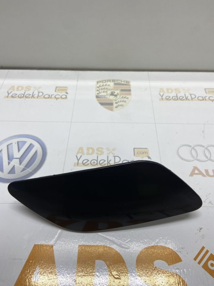 Audi A6 2012-2015 Sağ- Far Yıkama Kapağı