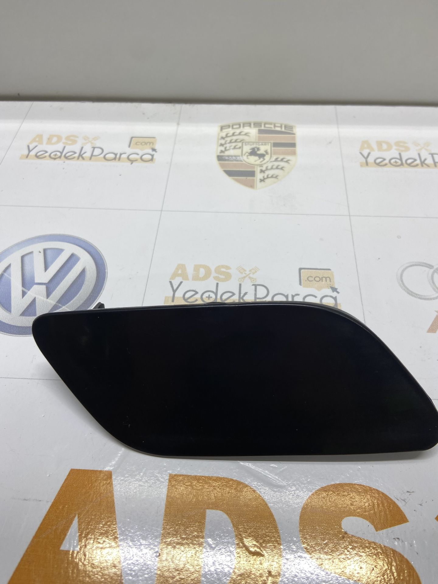 Audi A6 2016-2018 Sağ- Far Yıkama Kapağı