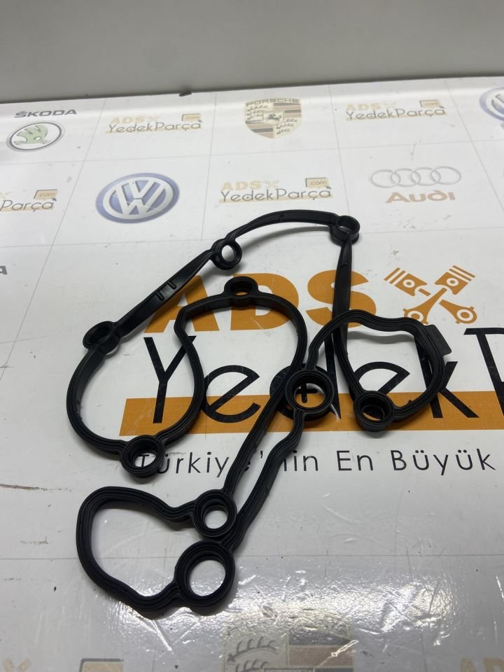 Audi Q7-A6-A8-Panamera Cayenne 3.0 Tdı Crc 4-6 Silindir Subap Kapak Contası Elring