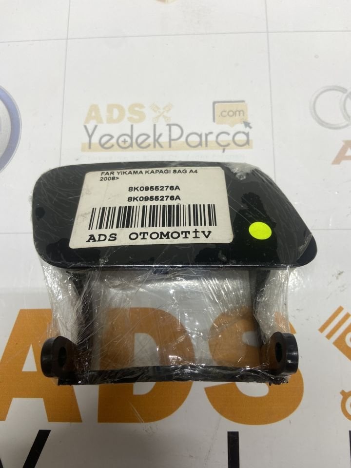 Audi A4 2008 Sonrası Sağ Far Yıkama Kapağı