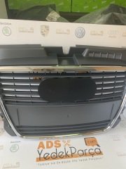 Audi A3 2009 Sonrası Ön Panjur Gri  Krom  Orijinal 8P0853651M