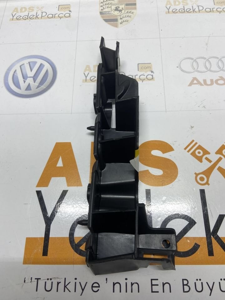 Audi A6 2013 Sonrası Sol Ön Tampon Braketi
