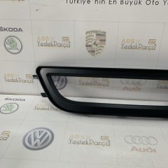 Volkswagen Passat  2015 Sonrası Sol Sis Kapağı Kromlu Taiwan