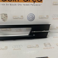 Volkswagen Passat  2015 Sonrası Sol Sis Kapağı Kromlu Taiwan