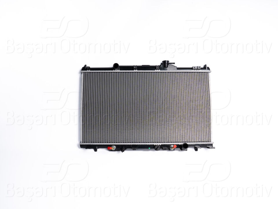 HONDA CR-V 2 2.0 01-01 >SU RADYATORU AT 400X725X26 MM