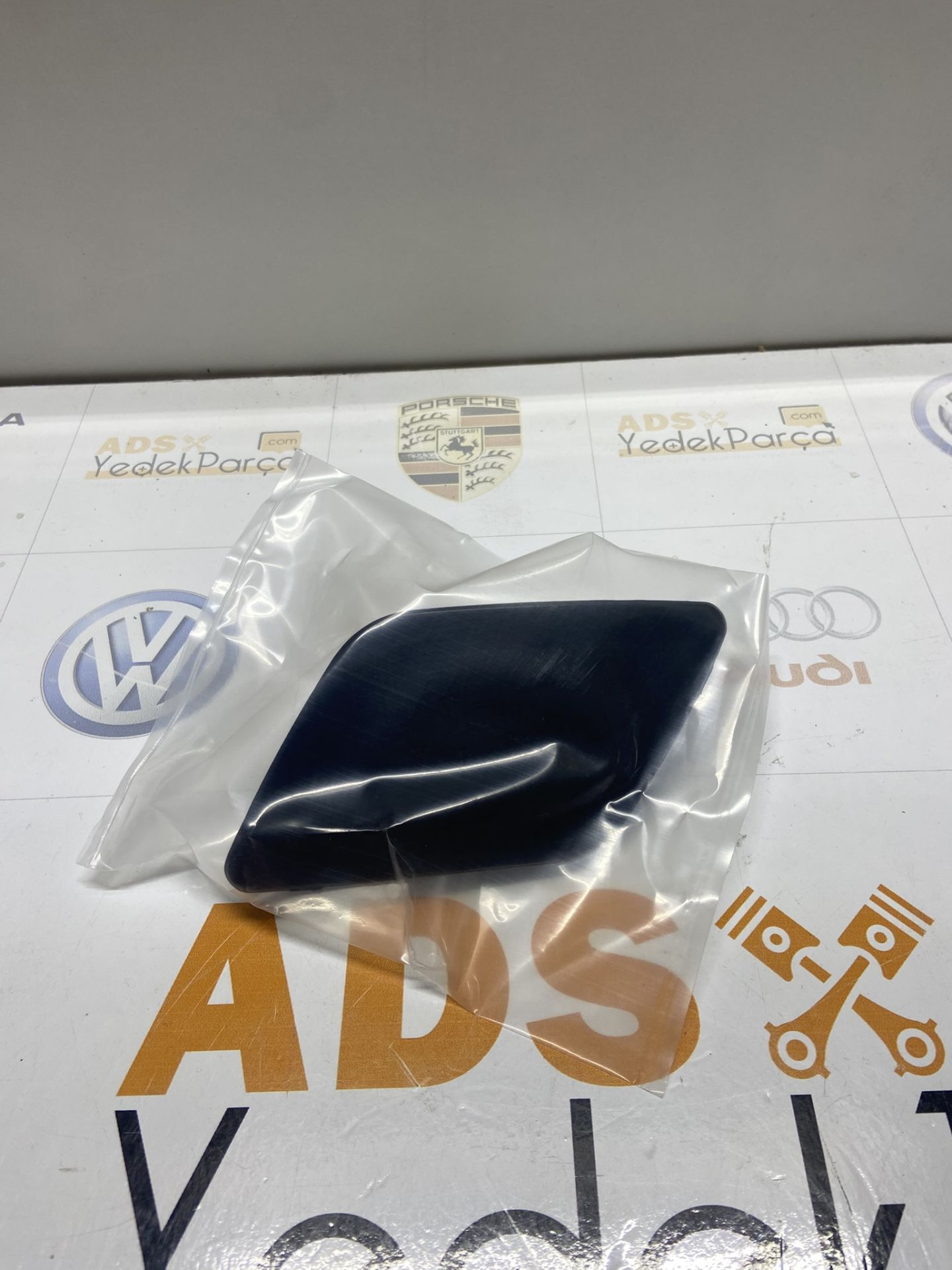 Audi A6 2006-2008 Sol Far Yıkama Kapağı